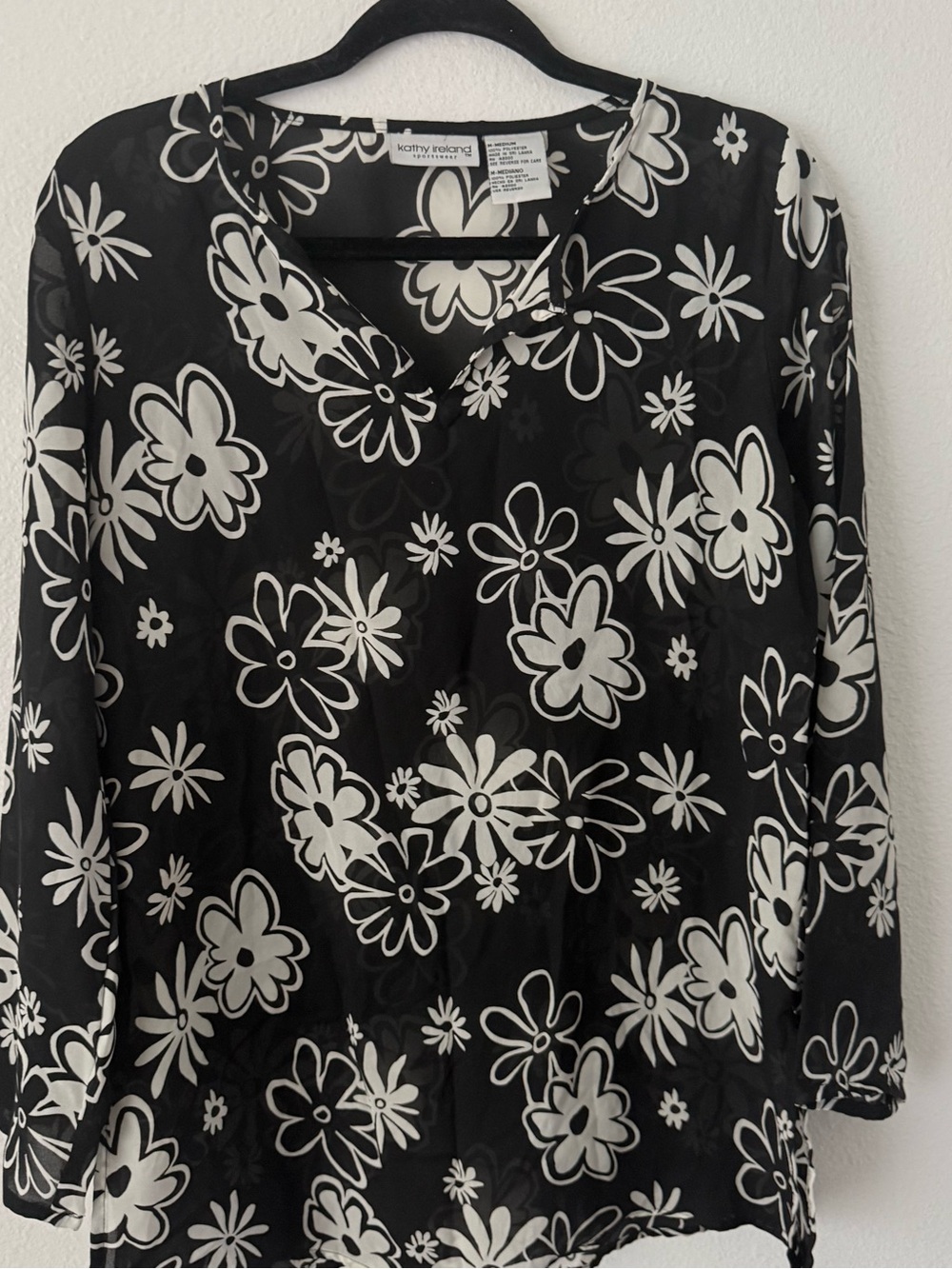 kathy ireland Black Blouse with White Floral Pattern